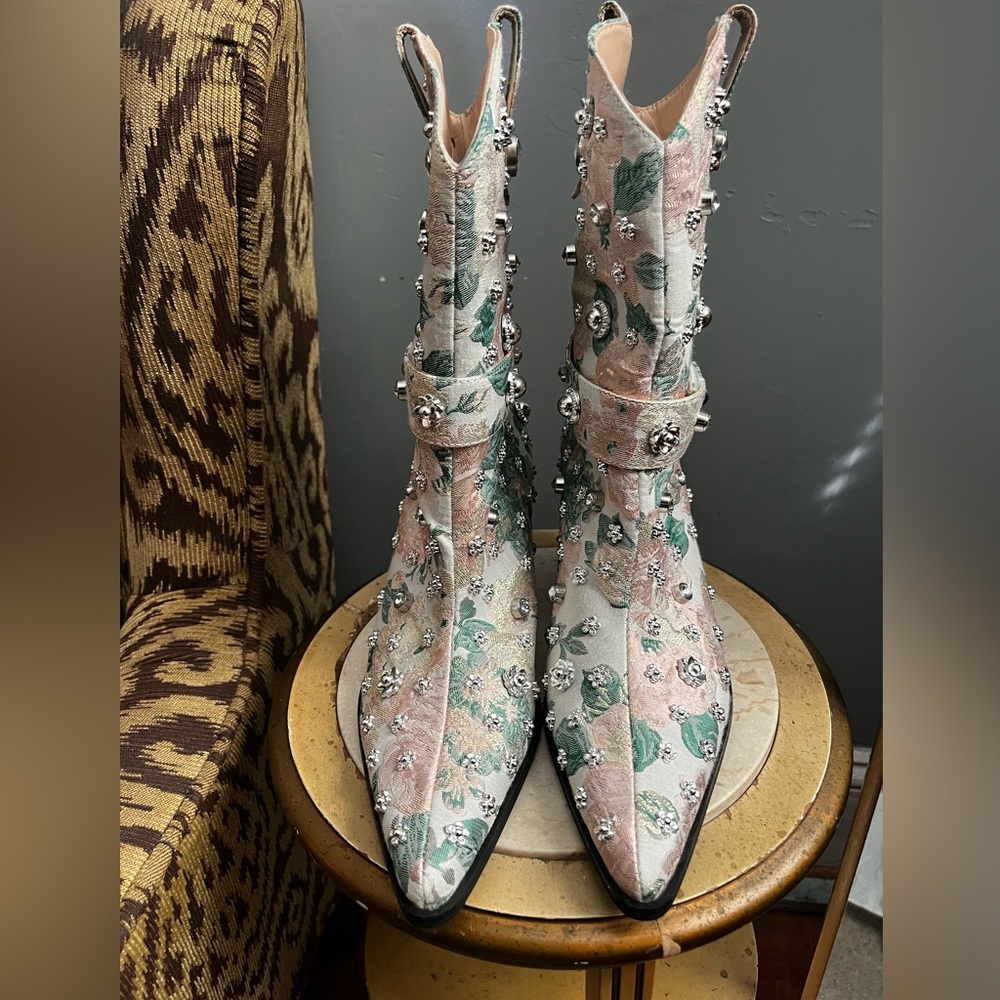 Azalea Wang Diligent Western Bootie - Picture 2 of 6